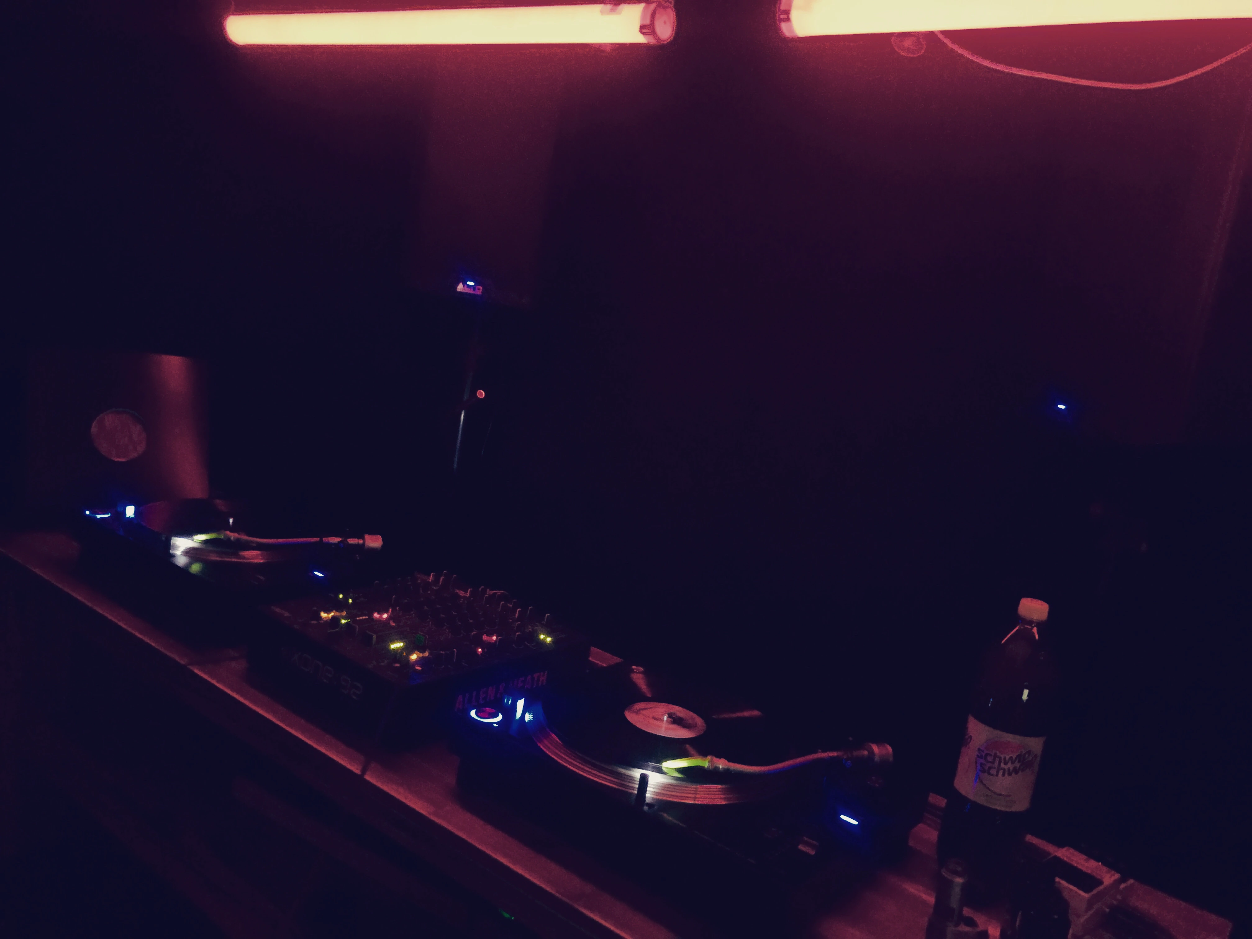 0E1FBF38-698B-4547-8EE8-CD230C718901.webp (Open Floor)