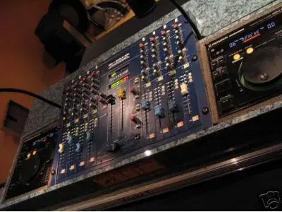 soundcraft d-mix 1000 b.webp