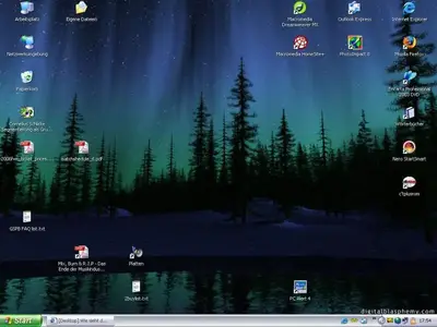 Desktop-15-03-2005.webp