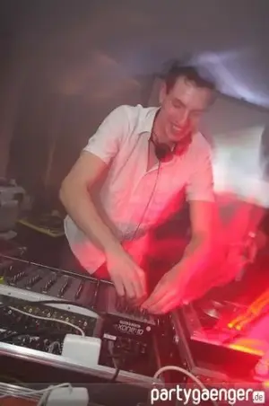 ich2.webp (Open Floor)