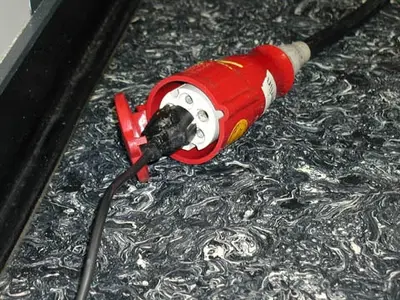 32a6lg.webp (In the Mix)