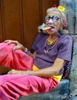 563-hippie-oma.webp