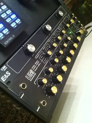 E&S X3004 Urei1620LE.webp