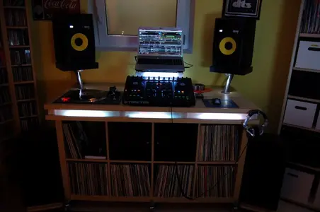 DSC_5912 [800x600].webp (Open Floor)