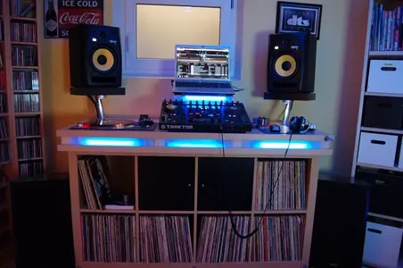 DSC_5912 [800x600].webp (Open Floor)