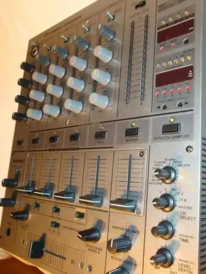 djm 600 s seite.webp