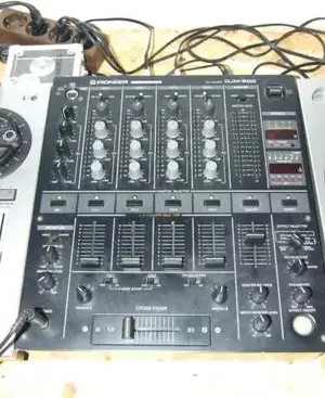 decks4.webp (Mixer) decks4.webp (Mixer)