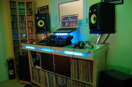 DSC_5913 [800x600].webp (DJ-Software, Controller &amp; All-in-Ones)