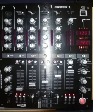 RMX-40 USB 3.webp (Mixer) RMX-40 USB 3.webp (Mixer)