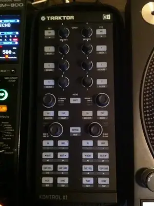 native-instruments-traktor-kontrol-x1-165699.webp