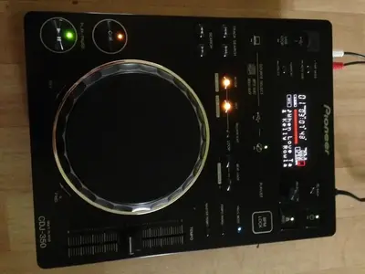 IMG_0001.webp (Digitale DJ Laufwerke (CD & CO)) IMG_0001.webp (Digitale DJ Laufwerke (CD & CO))