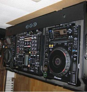 DJ-Deck.JPG