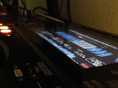 IMG_0822.webp (Digitale DJ-Laufwerke) IMG_0822.webp (Digitale DJ-Laufwerke)