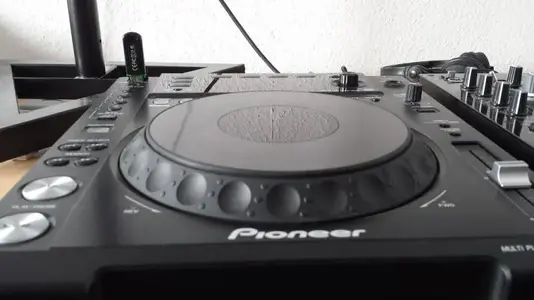 CDJ1-1.webp (Digitale DJ Laufwerke (CD &amp; CO))