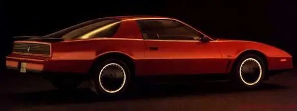Pontiac Firebird 1982.webp