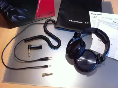 IMG_4367.webp (Headphones) IMG_4367.webp (Headphones)