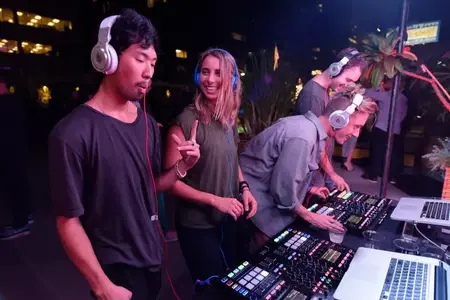 10531453_10152753013657528_7817454448371653587_o.webp (DJ-Software, Controller &amp; All-in-Ones)