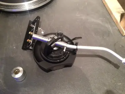 IMG_5869.webp (Plattenspieler)