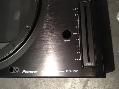 IMG_5892.webp (Plattenspieler)