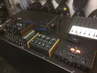 960290_10206578597610026_4014222110155473433_n.webp (Mischpulte)