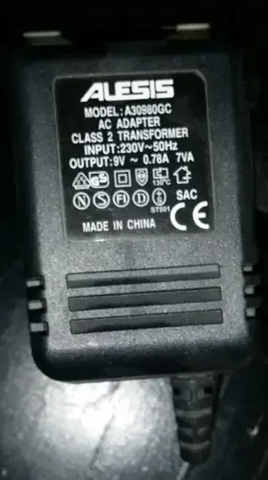 Alesis Air FX Netzteil.webp