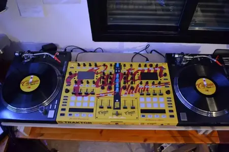 DSC_0217 (Medium).webp (DJ-Software, Controller & All-in-Ones) DSC_0217 (Medium).webp (DJ-Software, Controller & All-in-Ones)