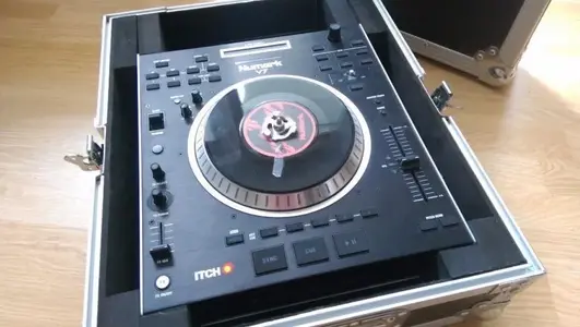 gfv.webp (DJ Controller)