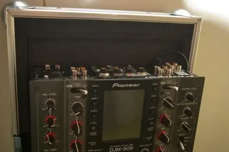 djm909_2.webp (Mixer) djm909_2.webp (Mixer)