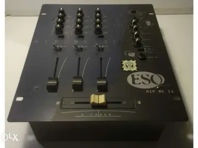 828630187_1_644x461_mesa-de-mistura-mix-table-eso-hip-mk2-loures_rev001.webp (Mischpulte) 828630187_1_644x461_mesa-de-mistura-mix-table-eso-hip-mk2-loures_rev001.webp (Mischpulte)