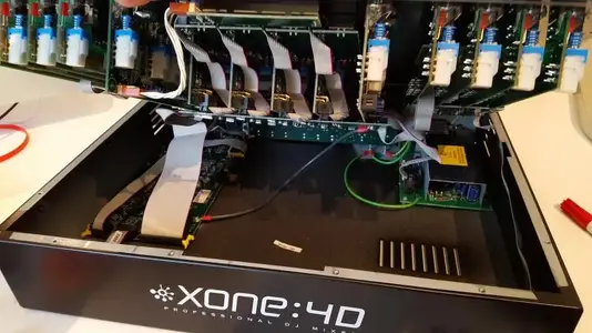 20160109_140155.webp (Mischpulte) 20160109_140155.webp (Mischpulte)