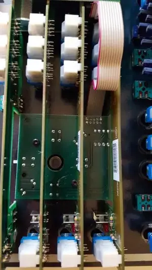 20160109_142003.webp (Mischpulte) 20160109_142003.webp (Mischpulte)