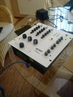 IMG-20161231-WA0002.webp (Mischpulte) IMG-20161231-WA0002.webp (Mischpulte)