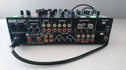 photo5384392262257059773.webp (Mixer)