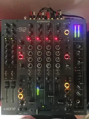 0F7C50FA-0973-4F95-AB7D-153F36DFA394.webp (Mischpulte) 0F7C50FA-0973-4F95-AB7D-153F36DFA394.webp (Mischpulte)