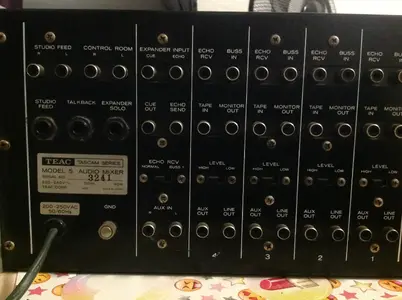 TEAC 5 Inputs