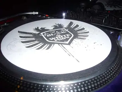 Slipmats Black & White.webp (In the Mix) Slipmats Black & White.webp (In the Mix)