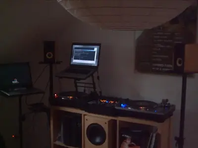 PICT0079.webp (Open Floor)