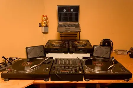 myDJsetup_small.webp