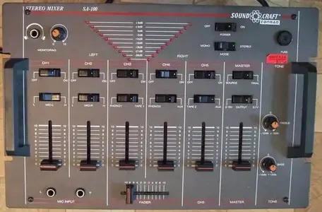 Soundcraft SA-100.webp