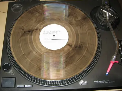 deso2.webp (DJ-Software, Controller &amp; All-in-Ones)