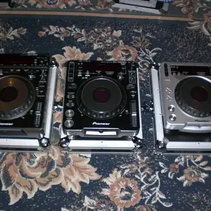 Hansis & My Cdjs