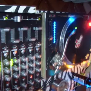 Na Wer Feiert Sonst Noch So Fein? Beim üben?