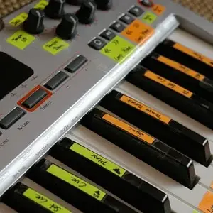 Oxygen 8 V2 Mit Traktor Etikettierung