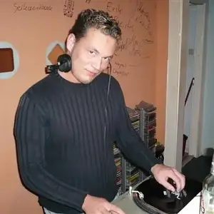 Auflege-Session mit DJ Pazzesco