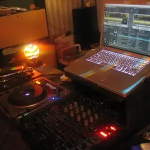 Endlich: Traktor Scratch