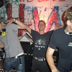 Hwp - Spg Feat. Club Machine[aka 20inch] Vs. Tom Maelzzer