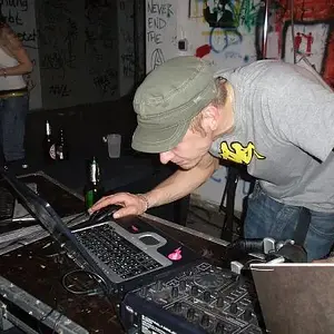 Hwp - Spg Feat. Club Machine[aka 20inch] Vs. Tom Maelzzer