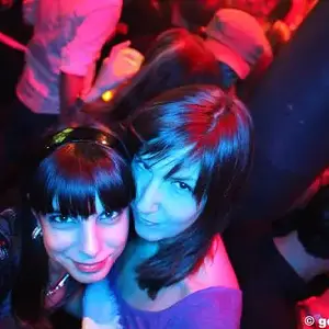 6887-l 4bde5ad141f542bdaf45fbc0a71e9de6