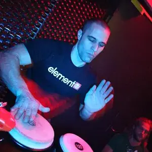 6887-l E7929120bb164d7d9c4f3cda8f269c0b