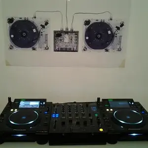 Cdj 2000